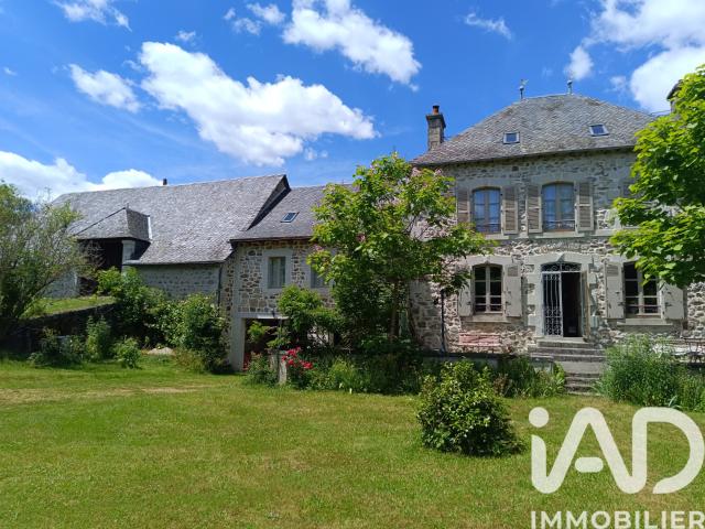 Maison 17 pièces 395 m²