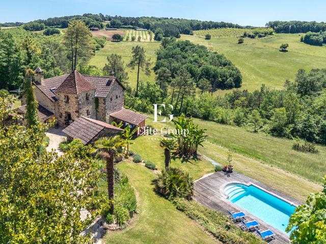 Maison 17 pièces 338 m²
