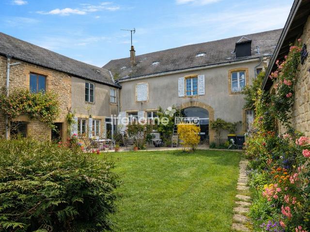 Maison 17 pièces 476 m²