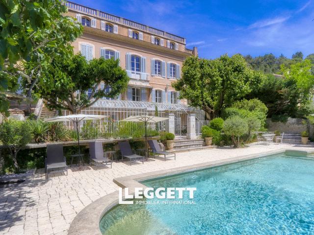 Maison 17 pièces 480 m²