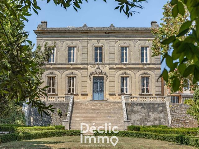 Maison 17 pièces 484 m²
