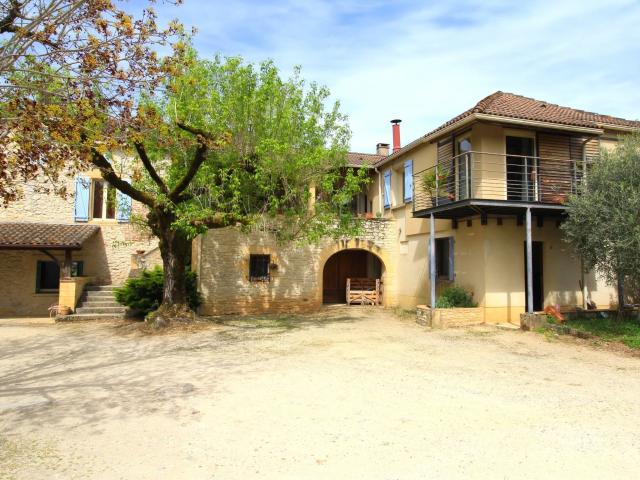 Maison 17 pièces 430 m²