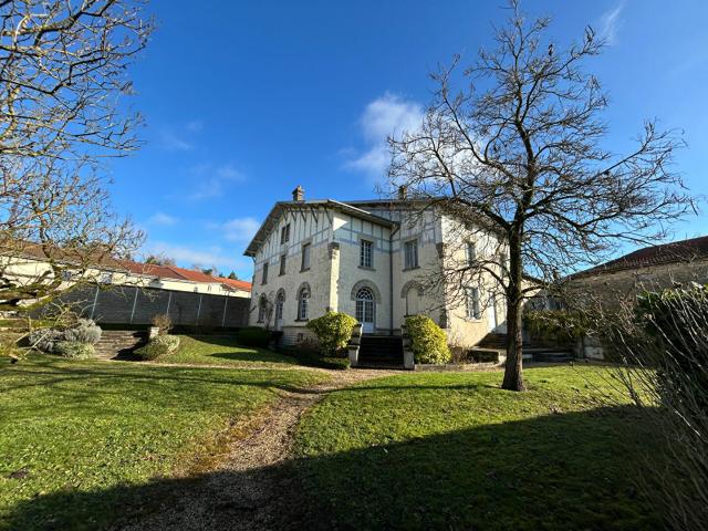 Maison 17 pièces 581 m²