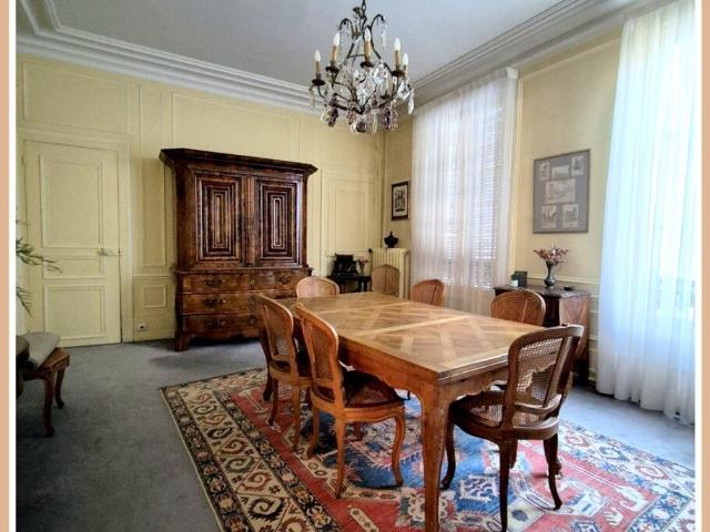 Maison 17 pièces 534 m²
