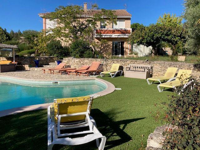 Maison 17 pièces 538 m²