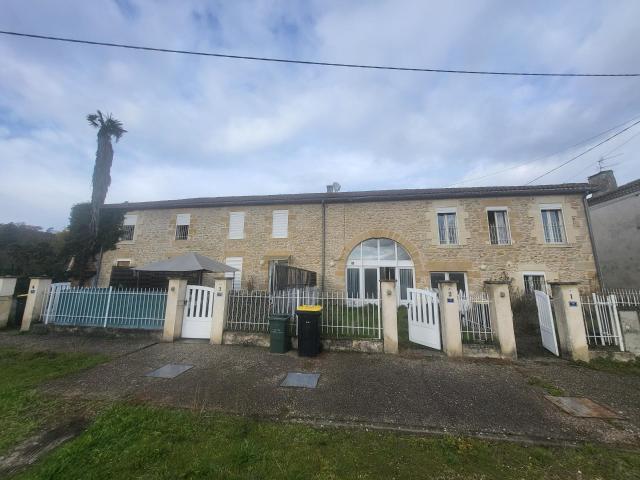 Maison 17 pièces 609 m²
