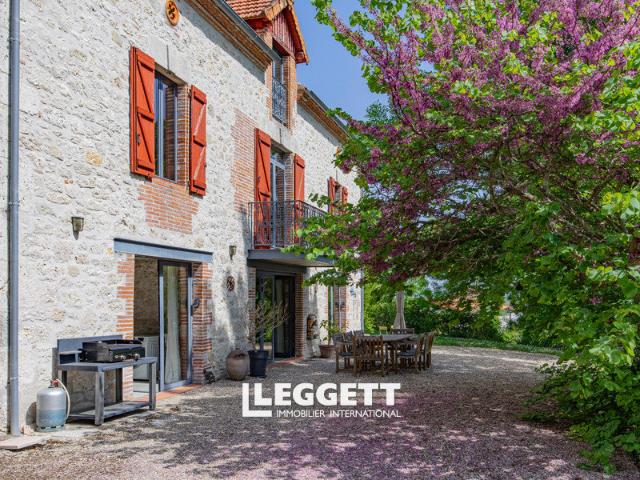 Maison 17 pièces 710 m²