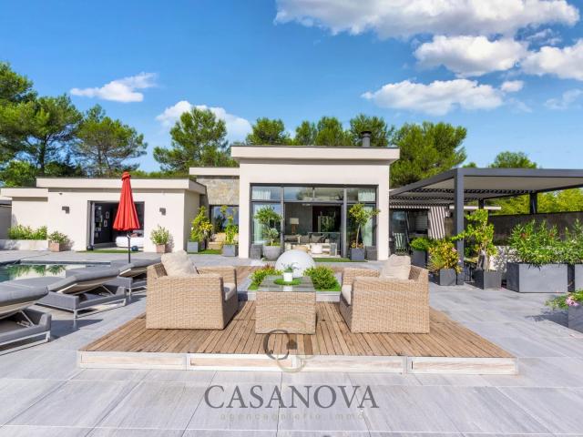 Maison 17 pièces 715 m²
