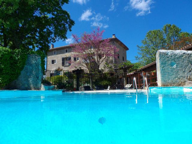 Maison 17 pièces 730 m²