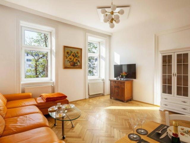 Maison 17 The Refined