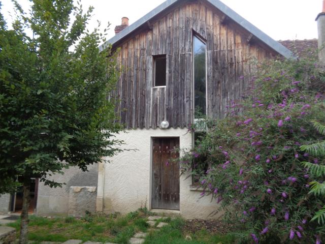 Maison 187 m2, 4 chambres dans joli village 7 kms commerces