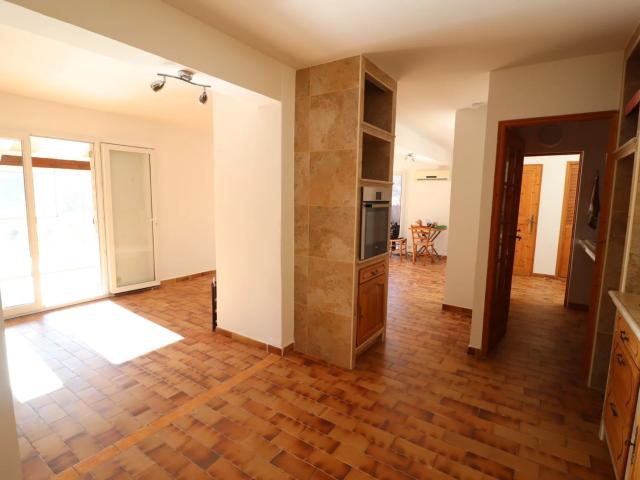 Maison 180 m2 avec piscine sur terrain de 2 003 m2