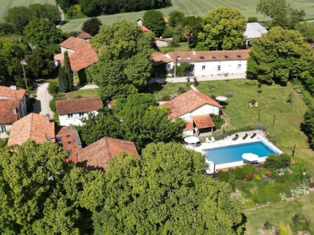 Maison 18 pièces 198 m²