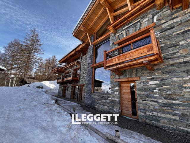 Maison 18 pièces 274 m²