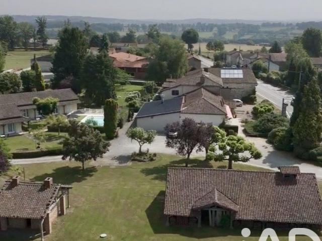 Maison 18 pièces 294 m²