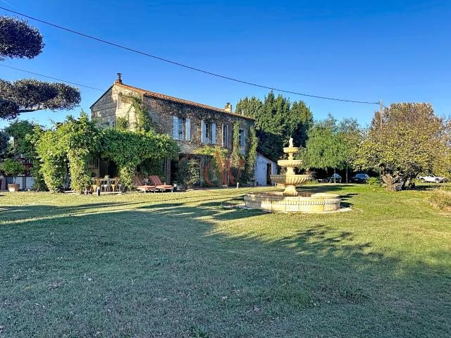 Maison 6 pièces 214 m²