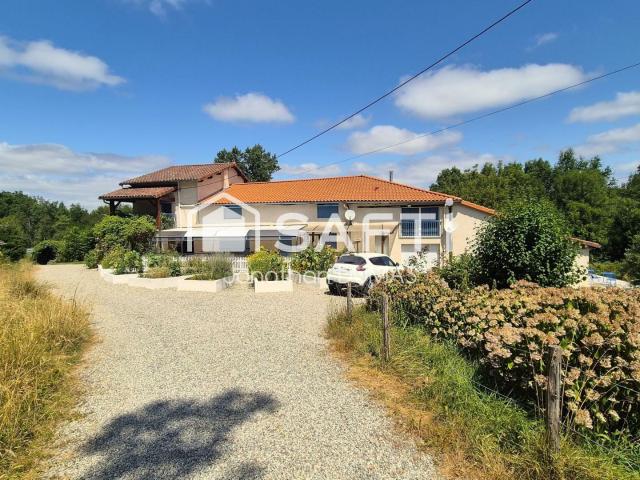 Maison 18 pièces 374 m²