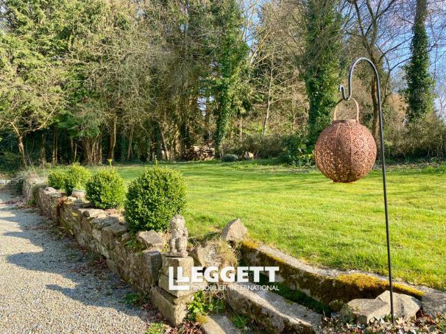 Maison 18 pièces 330 m²