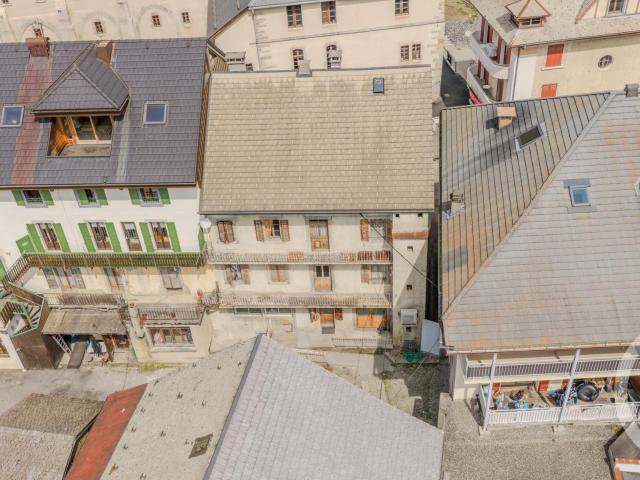 Maison 18 pièces 448 m²