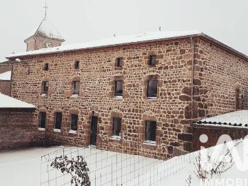 Maison 18 pièces 465 m²