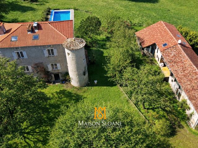 Maison 18 pièces 470 m²