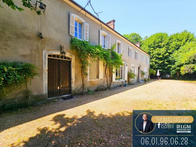 Maison 18 pièces 500 m²