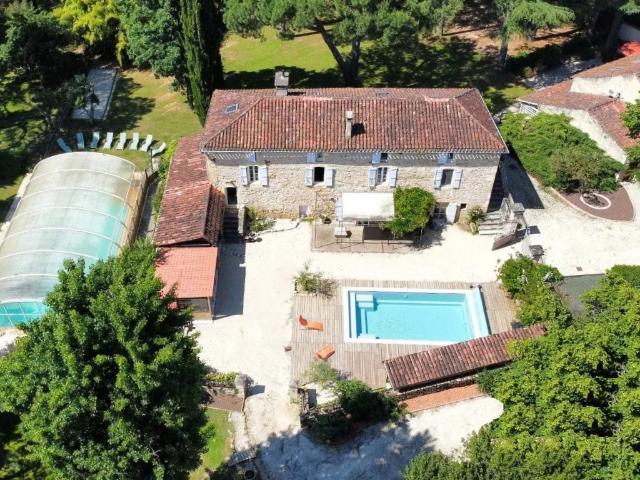 Maison 18 pièces 530 m²
