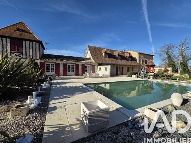 Maison 18 pièces 654 m²