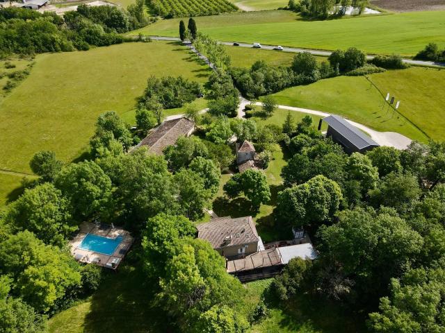 Maison 18 pièces 675 m²