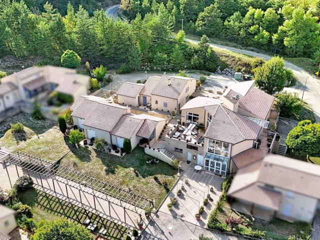 Maison 18 pièces 600 m²