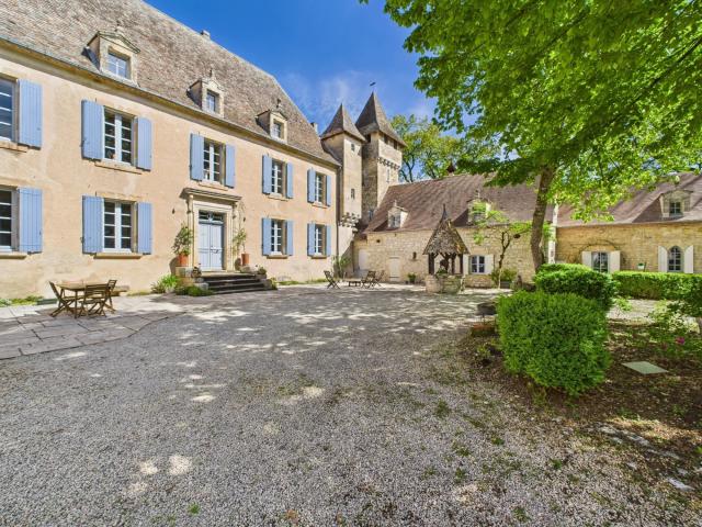 Maison 18 pièces 741 m²