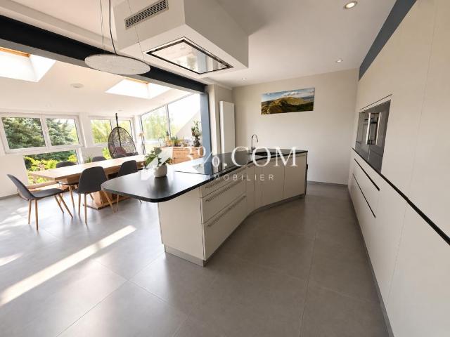 MAISON 190 M2 6 CHAMBRES JARDIN DAMELEVIERES