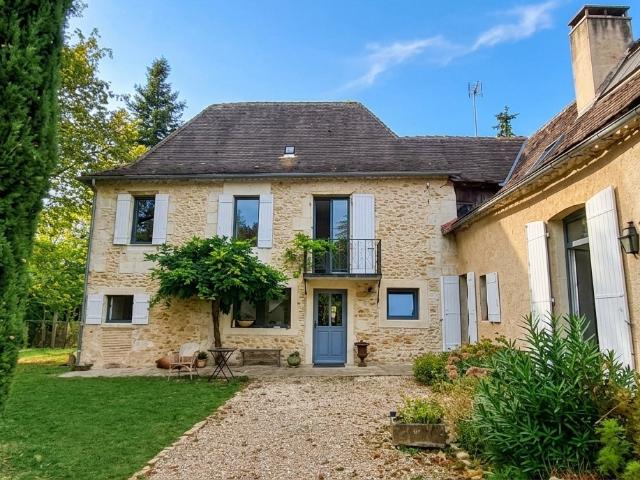 Maison 19 pièces 340 m²