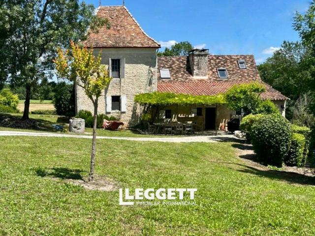 Maison 19 pièces 375 m²