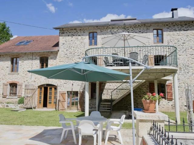 Maison 19 pièces 336 m²