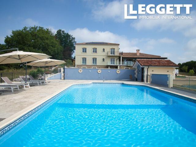 Maison 10 pièces 485 m²