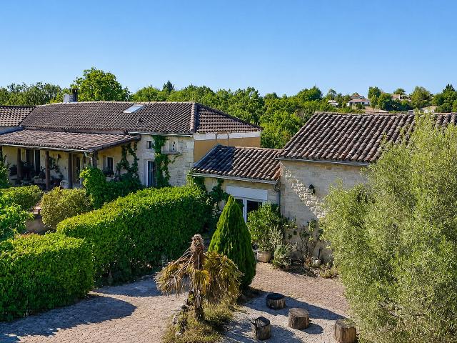 Maison 19 pièces 424 m²