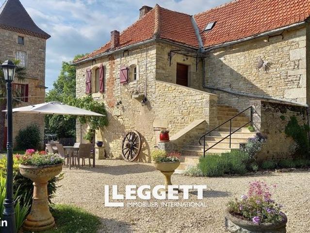 Maison 19 pièces 432 m²