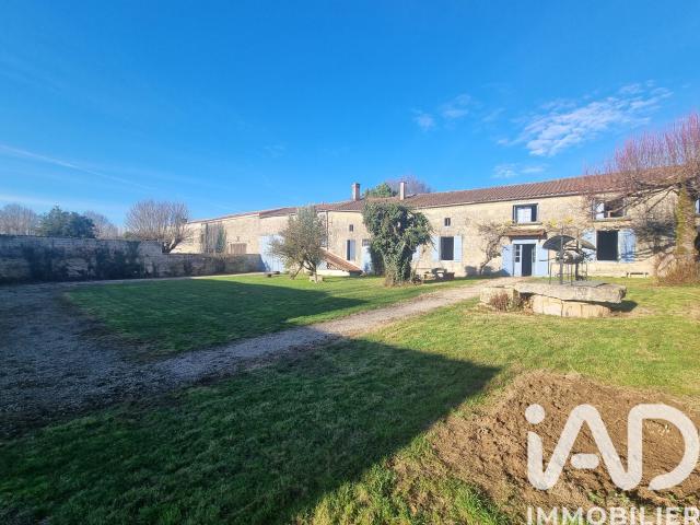 Maison 19 pièces 560 m²