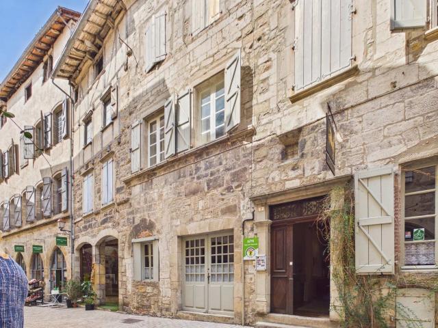 Maison 19 pièces 580 m²