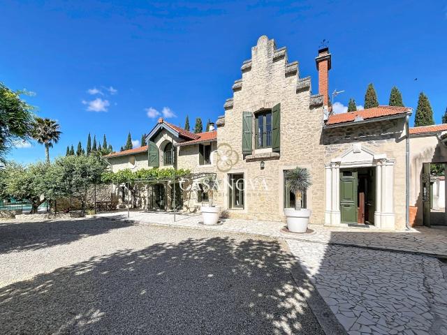 Maison 19 pièces 525 m²