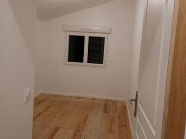 Maison 1 chambres, BERSON Aquitaine 33390 DS105382012