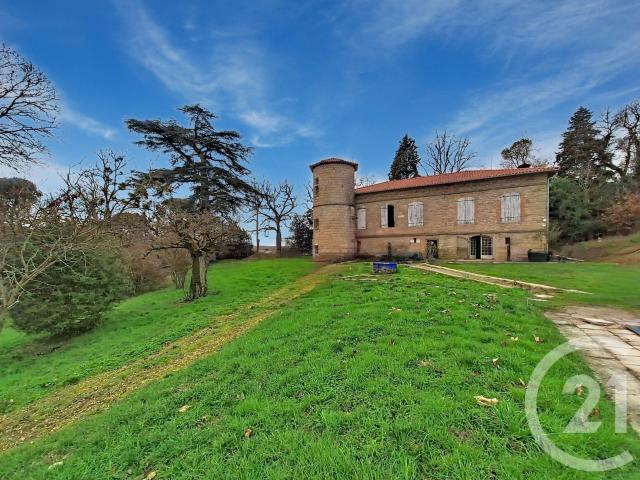 Maison 1 pièce 400 m²