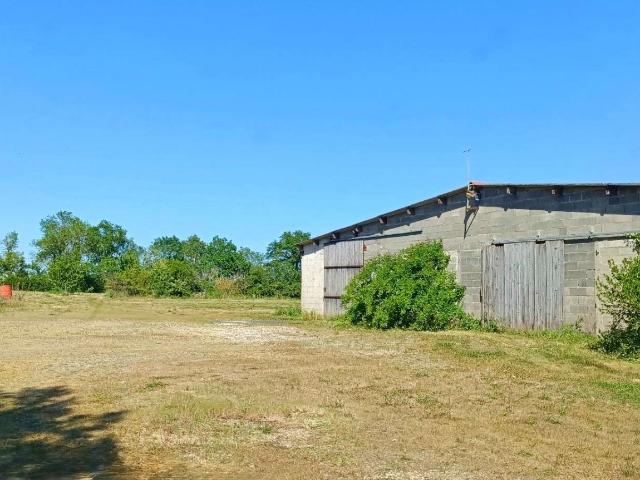 Maison 1 pièce 450 m²