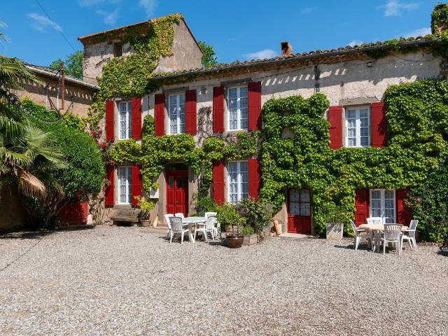 Maison 1 pièce 550 m²