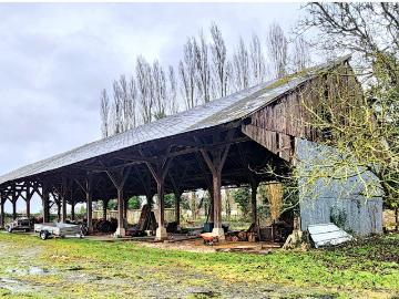 Maison 1 pièce 600 m²