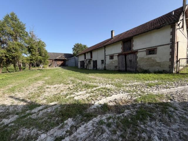 Maison 1 pièce 659 m²