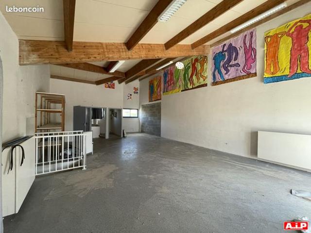 Maison 1 pièce 83 m²