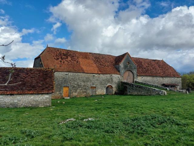 Maison 1 pièce 800 m²
