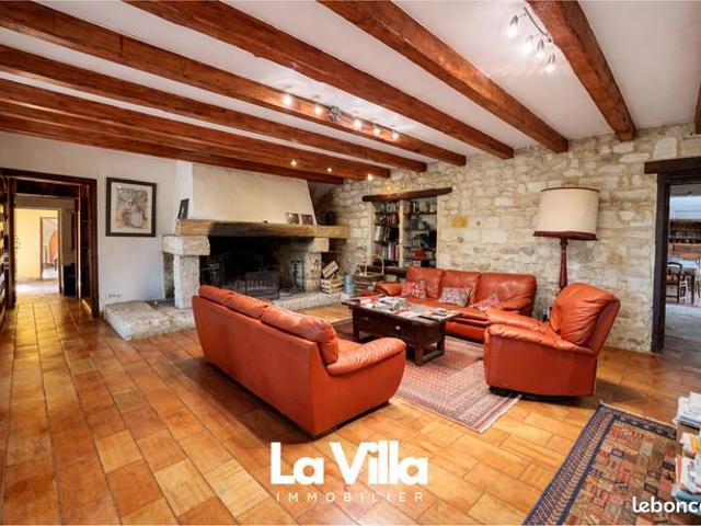 Maison 1 pièce 805 m²